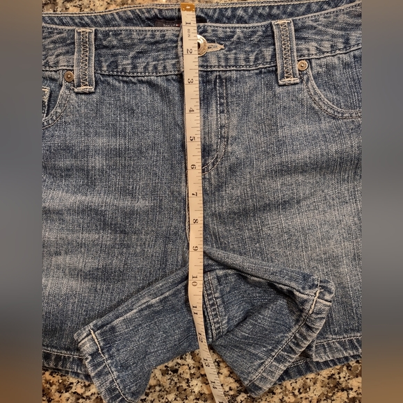 Tommy Hilfiger Women's Jean Shorts, Size 10 - Picture 7 of 9
